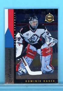 1997-98 Pinnacle Mint Collection Minternational Dominik Hasek #5 Buffalo Sabres