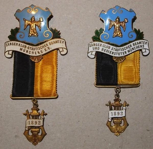 Insignia con banda cantante -club - funcionarios municipales de Múnich 1892 a elegir - Imagen 1 de 3