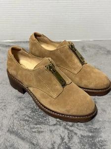 Fyre Mujer 6m Astrid Cremallera Frontal Cisne Gamuza Slip Ons en Almendra - Imagen 1 de 7