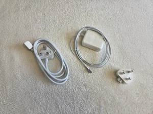 Apple 60W Power Adapter Genuine Charger MagSafe 1 for MacBook A1344 MC461B/B - Picture 1 of 4