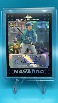 2007 Topps Chrome  Refractor RC Oswaldo Navarro Auto /500 #363 - Image 1 of 2