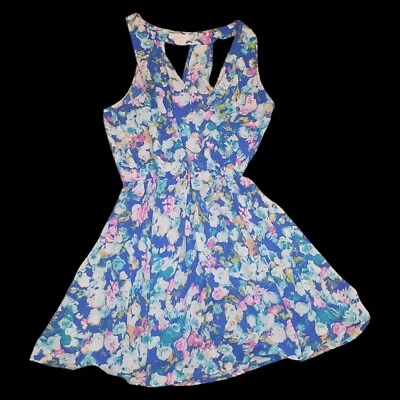 Mono corto exuberante para mujer M cintura elástica forrado espalda abierta azul*rosa*blanco Foto 1 de 4