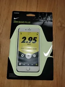 Nike Pocket Arm Band Plus Phone Case  Zip Pouch Running Barely Volt/Black