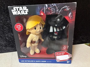 STAR WARS DISNEY Father & Son Twin Pack Darth Vader & Luke Skywalker Plush Toys - Bild 1 von 10