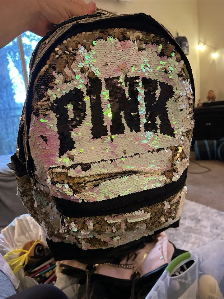 Mochila campus Victoria's Secret ouro rosa preta iridescente flip lantejoulas Bling - Imagem 1 de 4