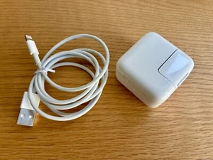 Apple 12w USB Charger Adapter for iPhones with lightning cable included - Picture 1 of 1