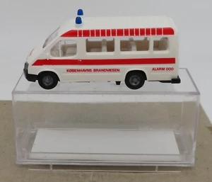 Praline Ho 1/87 Ford Transit Kobenhavns Brandvaesen Rescue Airport Box #83713 - Picture 1 of 8