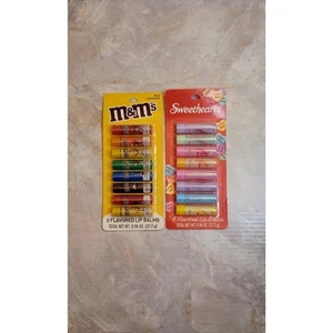 Lotto 2 balsami labbra aromatizzati 8 M&M e 8 Sweethearts labbra screpolate ragazza collezione - Foto 1 di 6