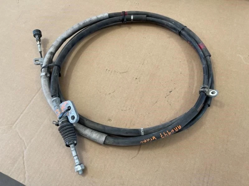 Isuzu NQR 2014 5,2 L diésel usado freno de estacionamiento de emergencia cable palanca de cambios Foto 1 de 4