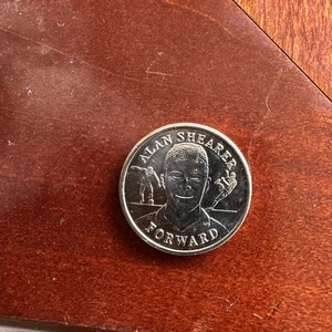 1998 England World Cup Squad Alan Shearer football medal/coin/token - Picture 1 of 2