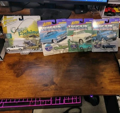 Johnny Lightning Lot Of 4 Gone Fishing Chevy Silverado Rare & 3 Truckin America - Image 1 of 4