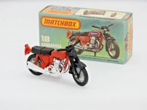 MATCHBOX HONDARORA MOTORCYCLE No.18 IN PLAIN RED VNM IN NM L BOX 1981-82 - Picture 1 of 10