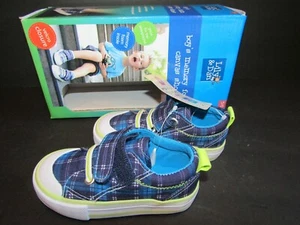 LILY & DAN Boys 5/6 MEMORY FOAM INSOLE Canvas Shoes NAVY PLAID Sneakers - Picture 1 of 6