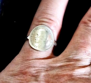 1936 George V Silver Threepence Curved & Converted to Signet Ring, Size "Q". - Picture 1 of 8