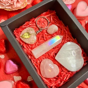 Caja de regalo de cristal True Love día de San Valentín piedras preciosas naturales aura cuarzo rosa - Imagen 1 de 3