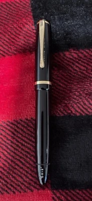 Pluma Estilográfica MONTBLANC 342G Oro Plumín 14C Pistón Plumín Negra De Colección Rara Años 50 Foto 1 de 4