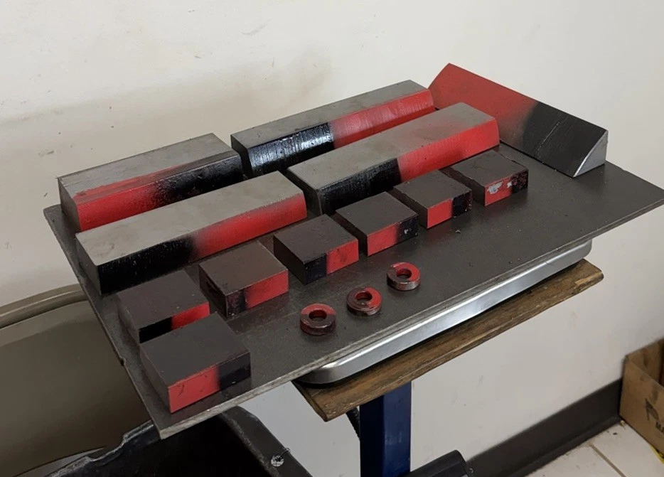 Lote de barras de acero de aleación 4140 - Piezas redondas/planas/cortadas - 15 piezas - 29,65 libras Foto 1 de 4