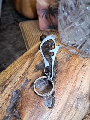 LLAVERO MOSQUETÓN MULTIHERRAMIENTA EDC TITANIO Foto 1 de 4