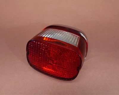 Luz trasera trasera Harley Davidson Road King FLHRI 1999-2006 Foto 1 de 4