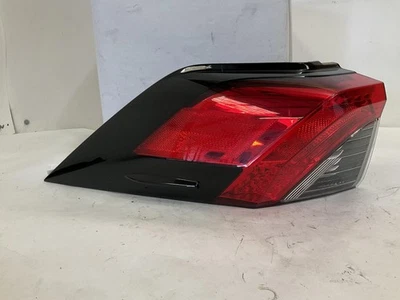 2019-2024 Toyota RAV4 Left Driver Taillight Quarter Panel Mounted OEM Part 2021 Foto 1 de 4