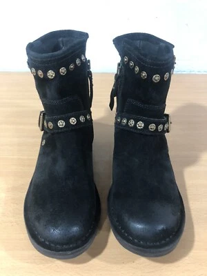 NUEVO EN CAJA UGG Mujer Fabrizia Tachuelas Moto Negro Gamuza Cuero Piel de Oveja Bota de Motociclista *6.5 Foto 1 de 4