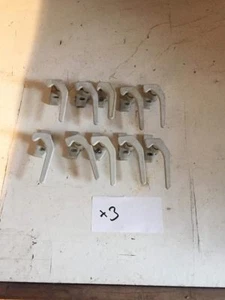 CARAVAN/MOTORHOME SILVER SCREW IN WINDOW CATCHES - Picture 1 of 1