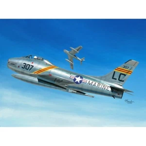 SWORD 1/72 SW72138 FJ-2 Fury plastic kit - Picture 1 of 2