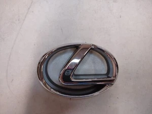 Lexus Emblem for Radiator; N/A Model Number - Imagen 1 de 6