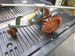 Vintage Sears walking lawn sprinkler, for parts or repair - Picture 1 of 13
