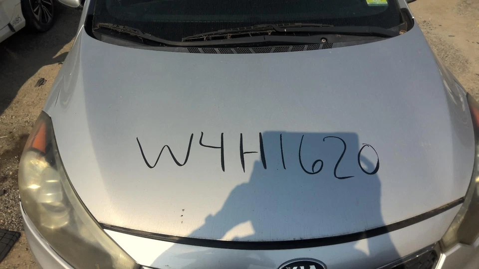 Capó usado se adapta a: Kia Forte 2016 grado A Foto 1 de 4