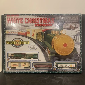 Bachmann White Christmas Express EZ Track HO Scale Train Set New - Picture 1 of 10