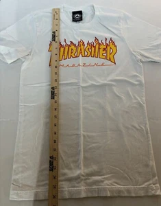 Thrasher Magazine Classic Flames Logo T Shirt Men's Size Small - Picture 1 of 4