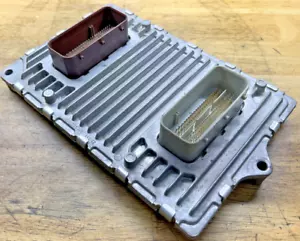 2016-17 Jeep Cherokee 3.2L ECM Engine Computer Module ECU PCM P68259137AB *BLEM* - Picture 1 of 7