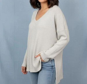 Suéter Aritzia The Group Babaton Talla 2 Pequeño Mediano Beige Avena Suave - Imagen 1 de 13
