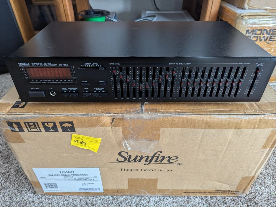 Ecualizador gráfico Yamaha EQ-550 para Foto 1 de 3