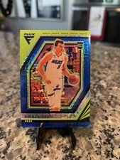 Nikola Jovic 2022-23 Panini Flux Blue Prizm Rookie /25 Miami Heat RC