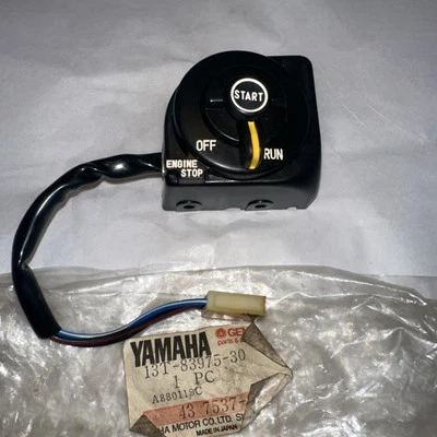 Nuevo de Lote Antiguo 1983-86 Yamaha CA50 RIVA, 1986 CE50 RIVA Mango 2 Interruptor 13T-83975-30 Foto 1 de 4