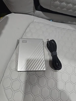 Western Digital WD Portable My Passport Ultra for Mac 2TB *MINT* BARELY USED  - Image 1 of 4