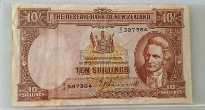 New Zealand 10 Shillings signed Hanna. P158a. VF. 1940-1955. - Image 1 of 2