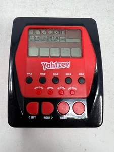 Yahtzee Handheld elektronisches Spiel - getestet & funktionsfähig! Hasbro 2012 rot/schwarz A2125 - Bild 1 von 2