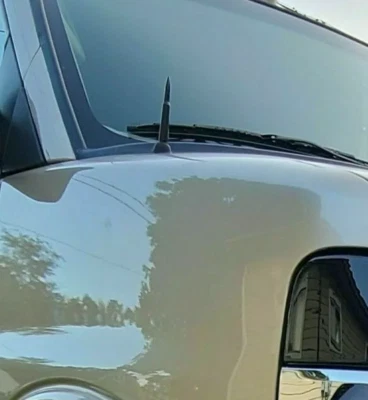 Mástil de antena negro de 4,25 pulgadas radio AM/FM para Chevrolet Express 1996-2025 Foto 1 de 4