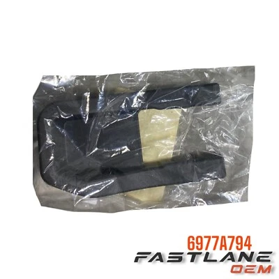 2014-2020 MITSUBISHI OUTLANDER ЗАДНИЙ ПРАВЫЙ ЧЕХОЛ НОВЫЙ OEM 6977A794 - Изображение 1 из 4