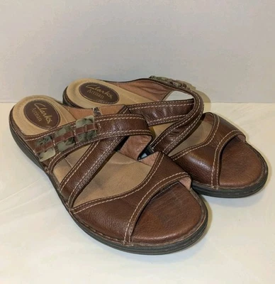 Sandalias para mujer Clarks artesanales de cuero marrón sin cordones talla 8 M cómodas informales Foto 1 de 4