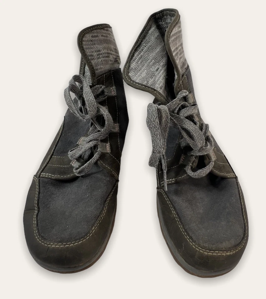 Chaco Women's Barbary Leather & Wool Foldover Boot SZ 9- Suede Gray Brown Bootie - Image 1 of 4