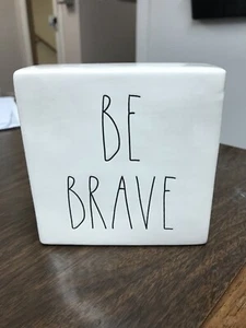 Rae Dunn Artisan Collection by Magenta Be Brave Work Hard Briefbeschwerer 189 Neu - Bild 1 von 7