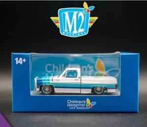 M2 Machines 1975 Chevy Cheyenne Super 10 LE2000 Kinderkrankenhaus Los Angeles - Bild 1 von 3