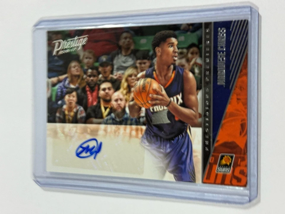 2016-17 Prestige Prestigious Premieres Signatures Marquese Chriss Rookie Auto RC - Image 1 of 2