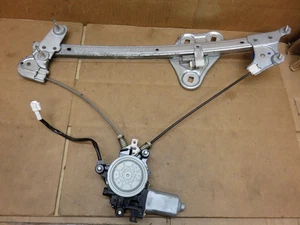 97 98 1997 1998 LEXUS ES300 LEFT FRONT DRIVER SIDE WINDOW MOTOR WITH REGULATOR - Picture 1 of 2