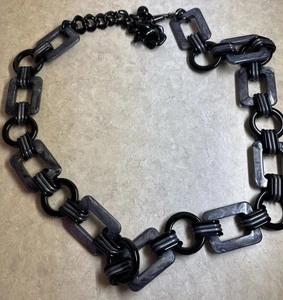 VTG Chain Belt Black Cut Plastic Chain Statement Modernist Hips Waist 44” Heavy - Picture 1 of 4