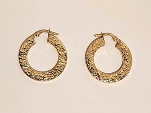 Hermosos pendientes de aro colgantes huecos martillados de oro amarillo de 14k de 1" 2 gramos 14k - Imagen 1 de 8